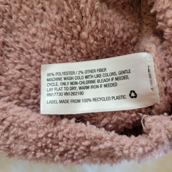 Stars Above - Women's Fuzzy Mauve Crew Neck Sweater Size Med - Picture 4 of 7